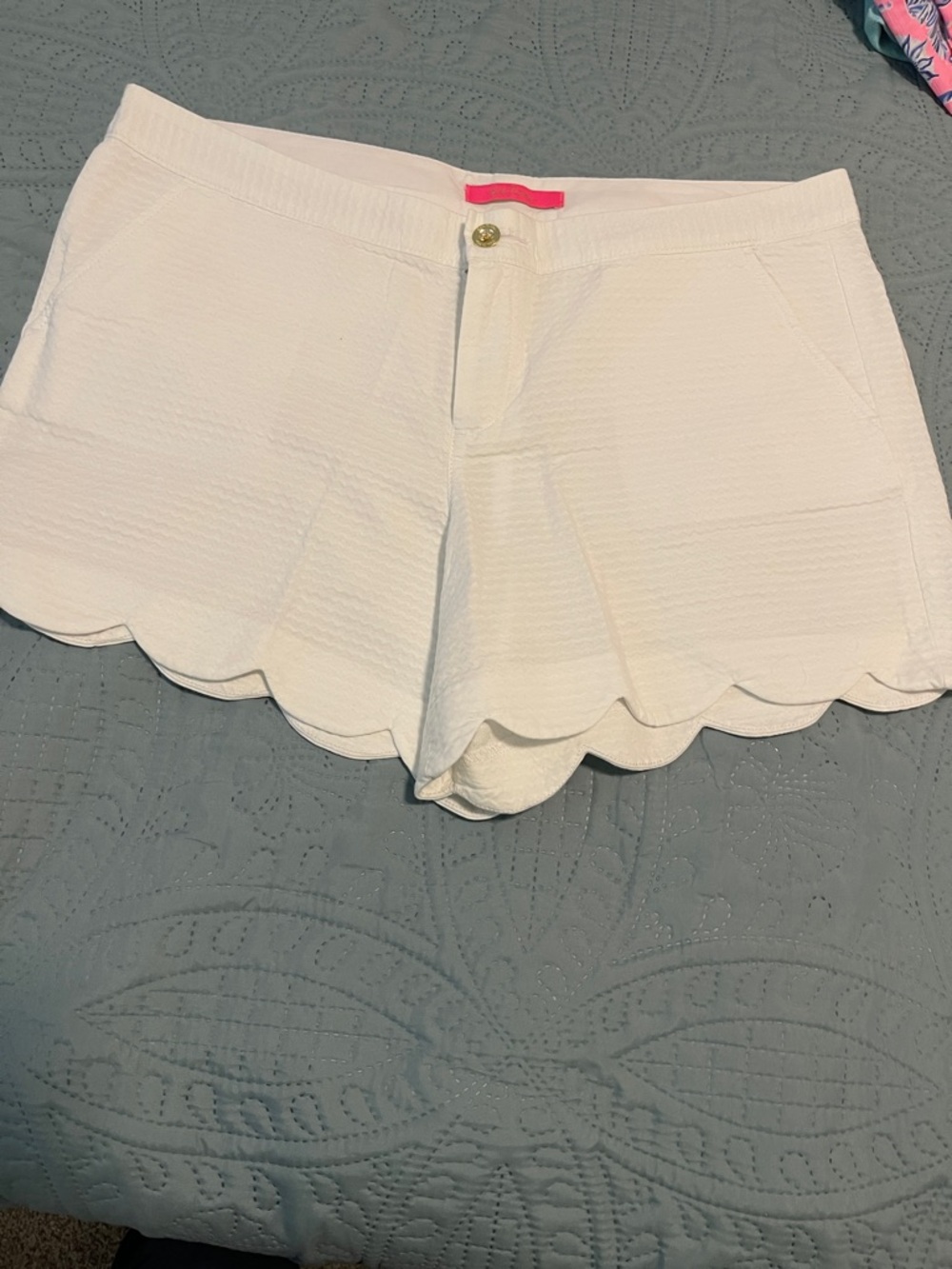 Lilly Pulitzer White Scalloped High-Waist Shorts